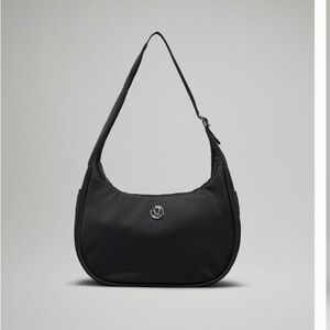 Lululemon shoulder bag 4 L